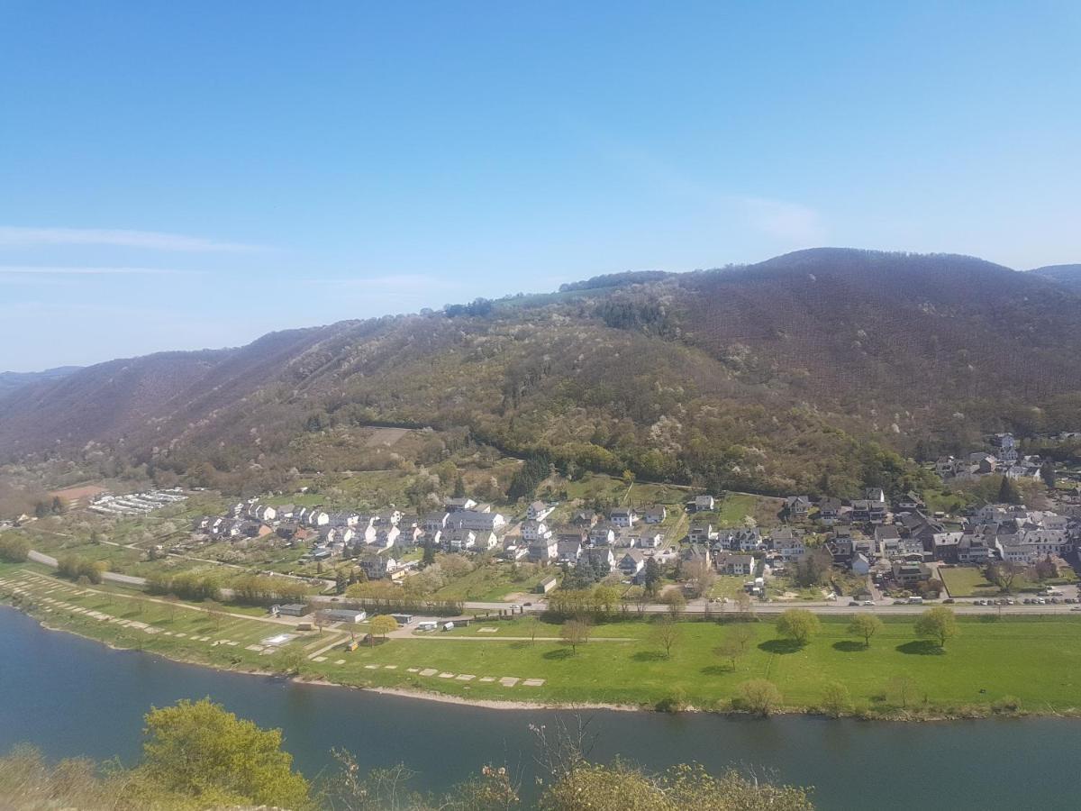 Fewo Himmelblau Burgen  Exterior photo